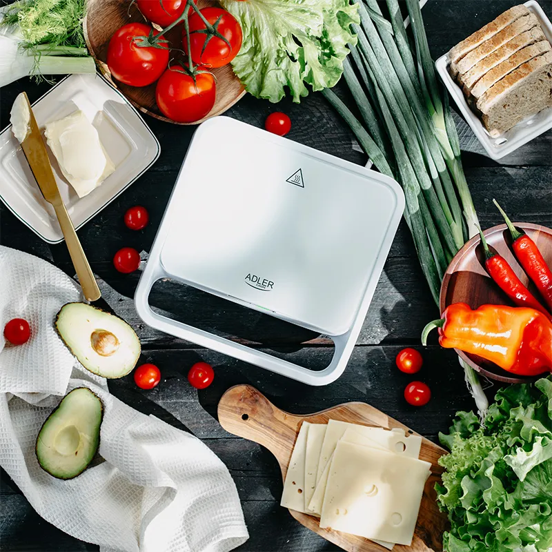 Sandwich Maker 2 in 1 AD 3070 Alb Adler