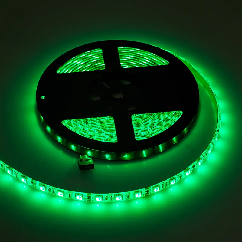 Banda LED IP65 300X500 SMD RGB 5M Rebel