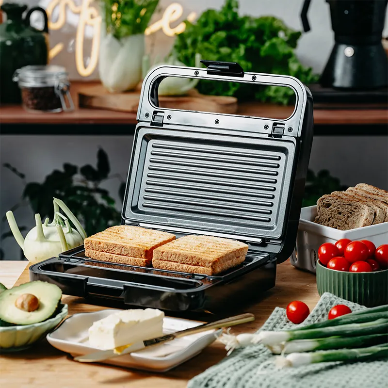 Resigilat - Sandwich Maker 2 in 1 AD 3070 Negru Adler