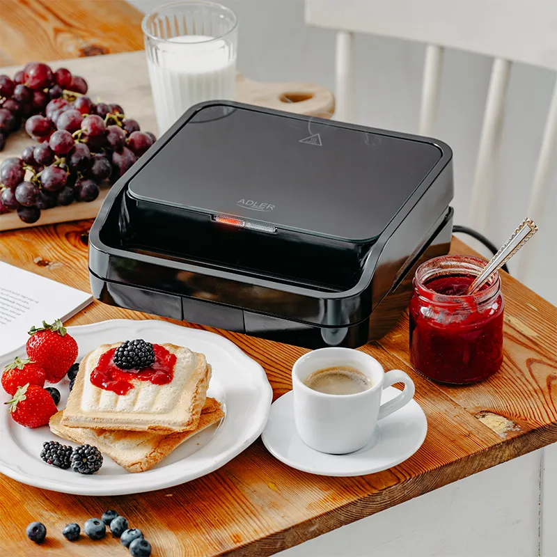 Resigilat - Sandwich Maker 2 in 1 AD 3070 Negru Adler
