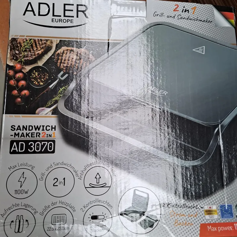 Resigilat - Sandwich Maker 2 in 1 AD 3070 Negru Adler