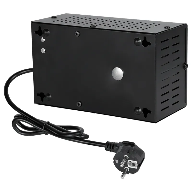 Stabilizator Tensiune Automat 1500VA Perete Kemot