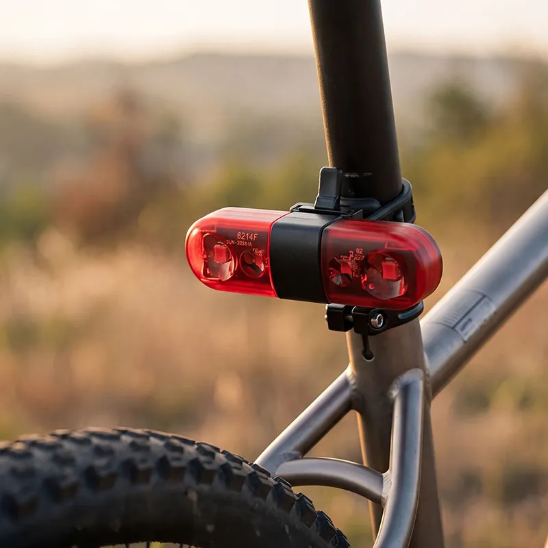 Set Iluminat Bicicleta Fata Spate USB